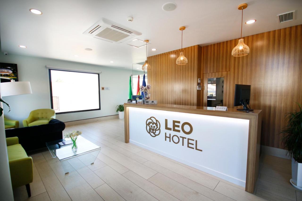 Hotel Leo مونيستيرايو المظهر الخارجي الصورة