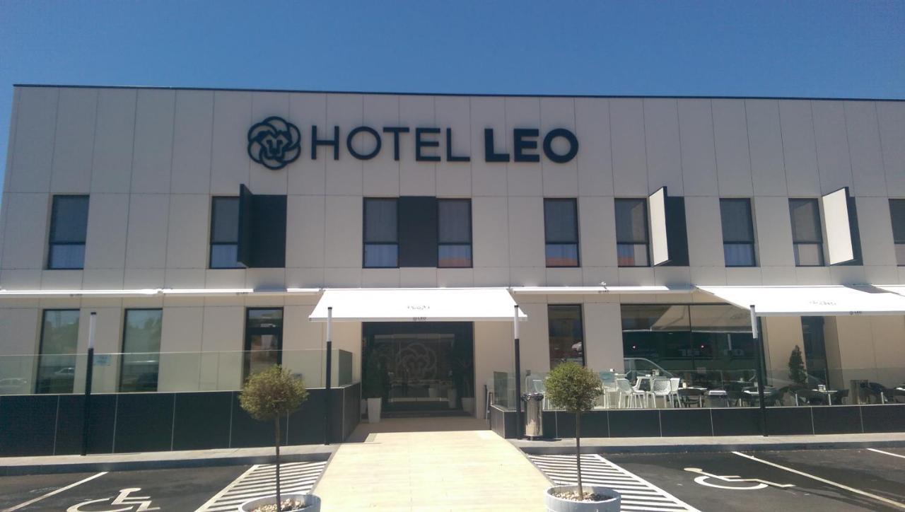 Hotel Leo مونيستيرايو المظهر الخارجي الصورة