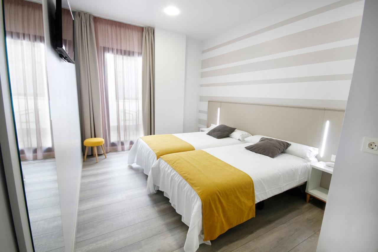 Hotel Leo مونيستيرايو المظهر الخارجي الصورة