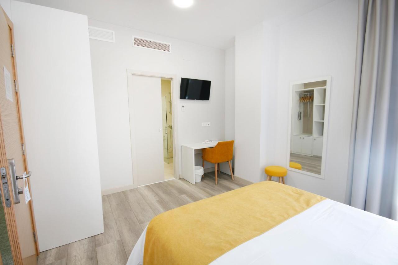 Hotel Leo مونيستيرايو المظهر الخارجي الصورة