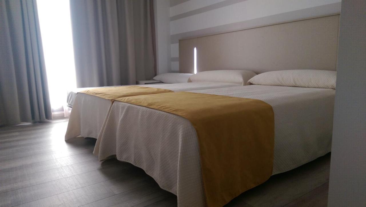 Hotel Leo مونيستيرايو المظهر الخارجي الصورة